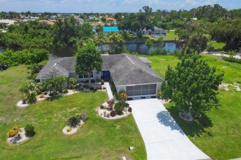 Casa en venta en Port Charlotte, Florida, 3 dormitorios, 146.69 m2 № 1261907 - foto 5