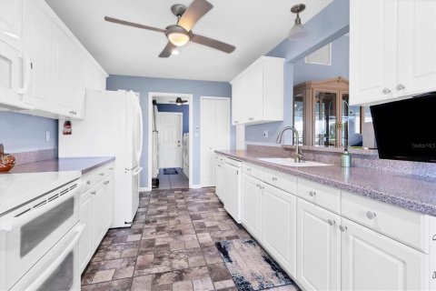 Casa en venta en Port Charlotte, Florida, 3 dormitorios, 146.69 m2 № 1261907 - foto 17