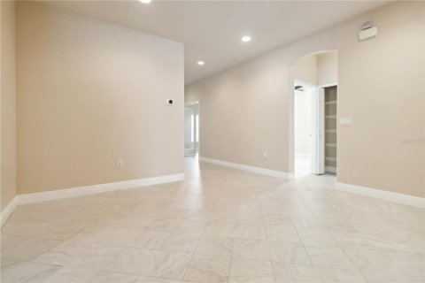 House in Melbourne, Florida 3 bedrooms, 176.7 sq.m. № 1690918 - photo 18