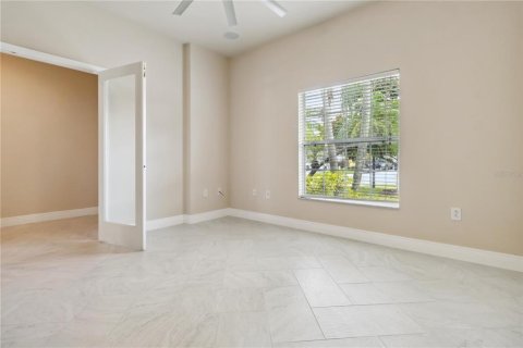House in Melbourne, Florida 3 bedrooms, 176.7 sq.m. № 1690918 - photo 12