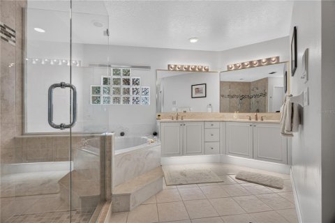 Villa ou maison à vendre à Orlando, Floride: 3 chambres, 184.23 m2 № 2413711 - photo 14