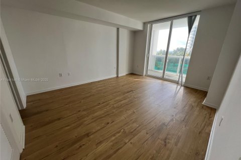 Купить кондоминиум в Бэл-Харбор, Флорида 1 спальня, 83.24м2, № 1705367 - фото 9