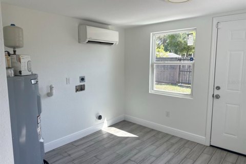 Casa en venta en Gulfport, Florida, 3 dormitorios, 127.46 m2 № 2204951 - foto 14