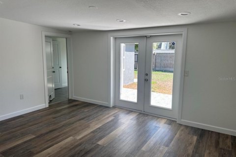 Casa en venta en Gulfport, Florida, 3 dormitorios, 127.46 m2 № 2204951 - foto 13