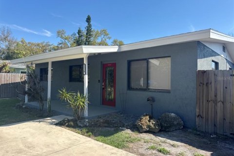 Casa en Gulfport, Florida 3 dormitorios, 127.46 m2 № 2204951
