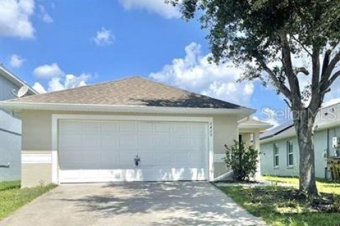 House in Kissimmee, Florida 4 bedrooms, 144.93 sq.m. № 1913994 - photo 1