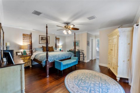 House in Palmetto Bay, Florida 5 bedrooms, 332.78 sq.m. № 2087206 - photo 28