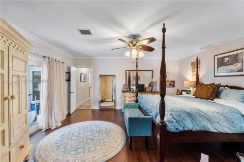 House in Palmetto Bay, Florida 5 bedrooms, 332.78 sq.m. № 2087206 - photo 27
