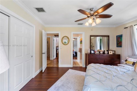 House in Palmetto Bay, Florida 5 bedrooms, 332.78 sq.m. № 2087206 - photo 23