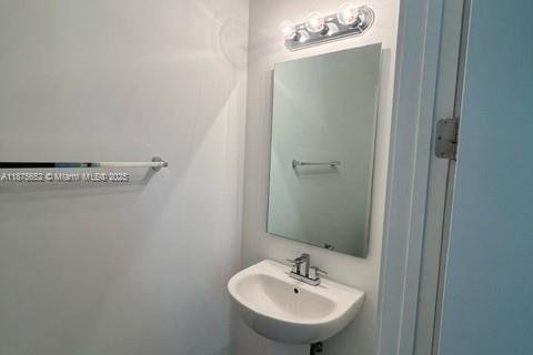 Townhouse in Oakland Park, Florida 2 bedrooms, 113.81 sq.m. № 1926480 - photo 16