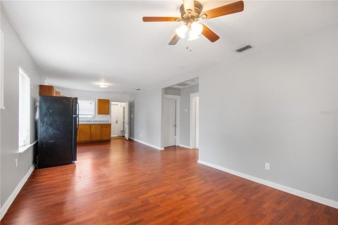 Villa ou maison à louer à Saint Petersburg, Floride: 3 chambres, 71.35 m2 № 2106496 - photo 15