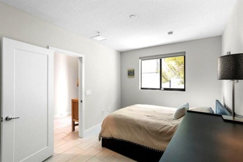 Touwnhouse à louer à Saint Petersburg, Floride: 2 chambres, 147.71 m2 № 2425359 - photo 5