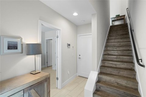 Touwnhouse à louer à Saint Petersburg, Floride: 2 chambres, 147.71 m2 № 2425359 - photo 8