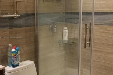 Снять в аренду таунхаус в Майами, Флорида 3 спальни, 126.35м2, № 2009816 - фото 6