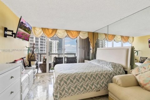 Condominio en venta en Miami, Florida, 3 dormitorios, 170.94 m2 № 2029077 - foto 21