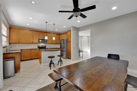 Casa en venta en Parkland, Florida, 4 dormitorios, 170.85 m2 № 1947789 - foto 7