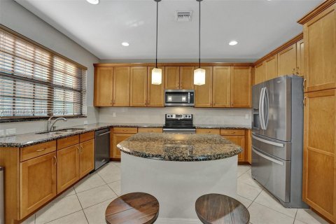 Casa en venta en Parkland, Florida, 4 dormitorios, 170.85 m2 № 1947789 - foto 3