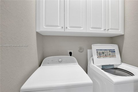 Casa en venta en Parkland, Florida, 4 dormitorios, 170.85 m2 № 1947789 - foto 29