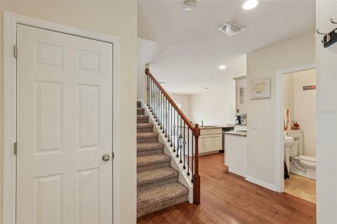 Touwnhouse à vendre à Tarpon Springs, Floride: 3 chambres, 149.02 m2 № 2099575 - photo 4
