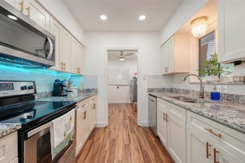 Casa en venta en Sarasota, Florida, 3 dormitorios, 172.71 m2 № 2427357 - foto 16