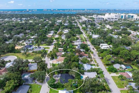Casa en venta en Sarasota, Florida, 3 dormitorios, 172.71 m2 № 2427357 - foto 2