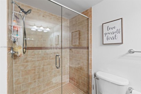 Купить кондоминиум в Майами, Флорида 2 спальни, 107.3м2, № 1993146 - фото 13