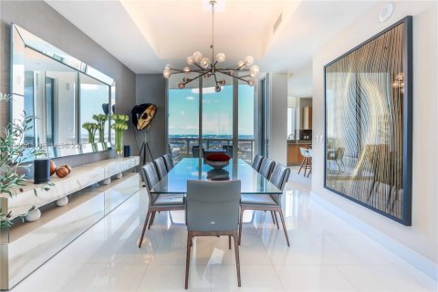Condo in Sunny Isles Beach, Florida, 3 bedrooms № 2090973 - photo 14