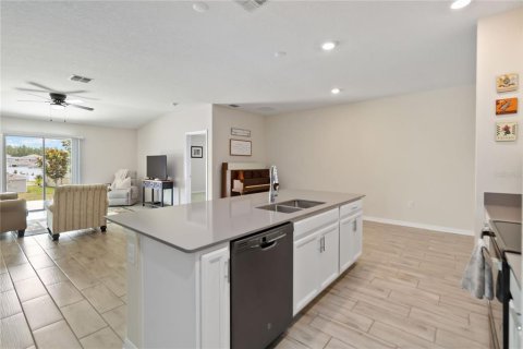 Villa ou maison à vendre à Mount Dora, Floride: 4 chambres, 171.87 m2 № 1665742 - photo 16