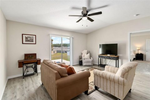 Villa ou maison à vendre à Mount Dora, Floride: 4 chambres, 171.87 m2 № 1665742 - photo 12