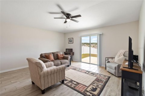 Villa ou maison à vendre à Mount Dora, Floride: 4 chambres, 171.87 m2 № 1665742 - photo 13