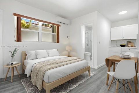 House in Miami, Florida 1 bedroom № 2038435