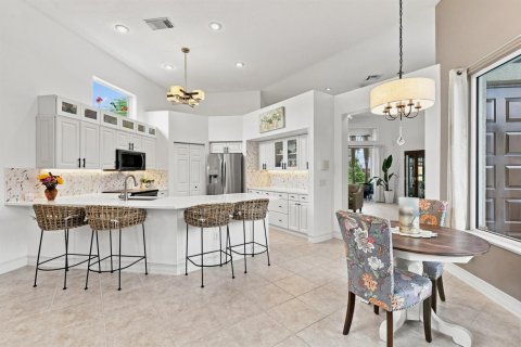 House in Port St. Lucie, Florida 3 bedrooms, 207.26 sq.m. № 2351096 - photo 26