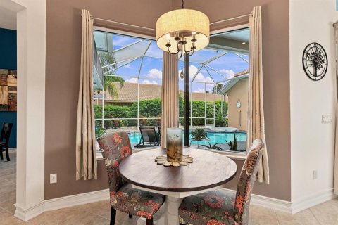 House in Port St. Lucie, Florida 3 bedrooms, 207.26 sq.m. № 2351096 - photo 30