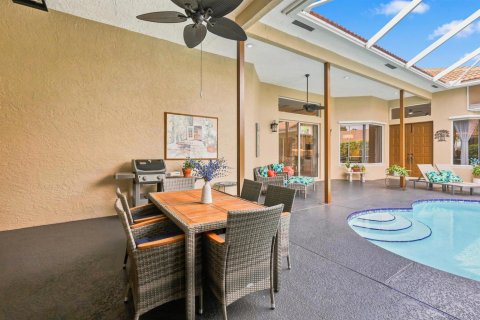 House in Port St. Lucie, Florida 3 bedrooms, 207.26 sq.m. № 2351096 - photo 7