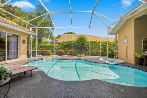 House in Port St. Lucie, Florida 3 bedrooms, 207.26 sq.m. № 2351096 - photo 10