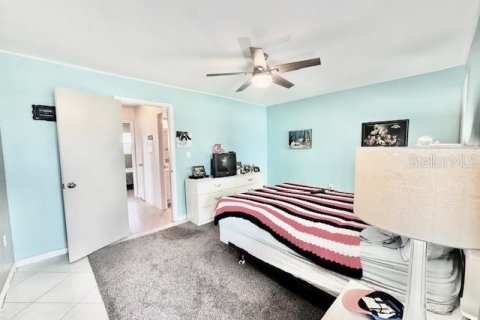 Condo in Saint Petersburg, Florida, 2 bedrooms  № 1653683 - photo 13