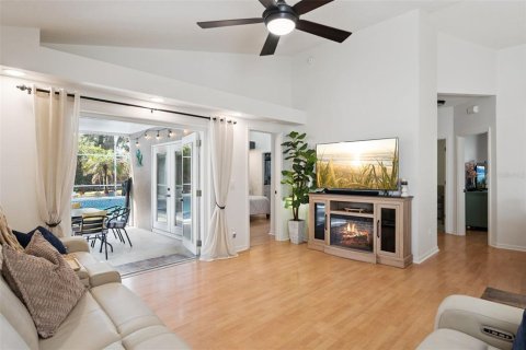 Villa ou maison à vendre à Apopka, Floride: 3 chambres, 116.96 m2 № 2319067 - photo 5