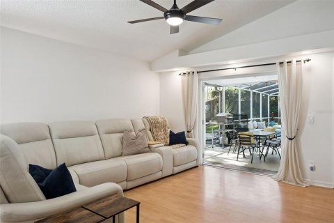Villa ou maison à vendre à Apopka, Floride: 3 chambres, 116.96 m2 № 2319067 - photo 10