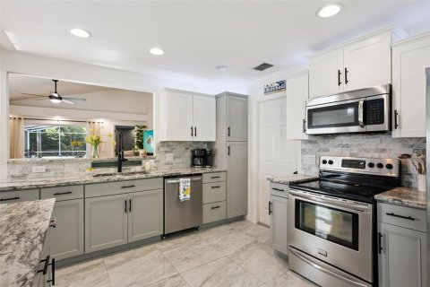 Villa ou maison à vendre à Apopka, Floride: 3 chambres, 116.96 m2 № 2319067 - photo 11