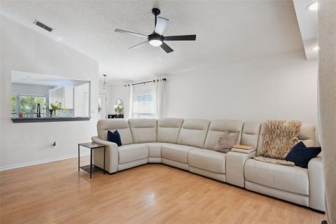 Villa ou maison à vendre à Apopka, Floride: 3 chambres, 116.96 m2 № 2319067 - photo 9