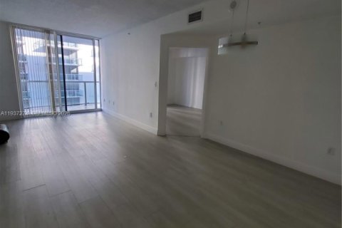 Copropriété à louer à Miami, Floride: 2 chambres, 85.75 m2 № 1995129 - photo 15