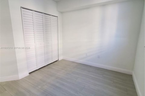 Copropriété à louer à Miami, Floride: 2 chambres, 85.75 m2 № 1995129 - photo 21