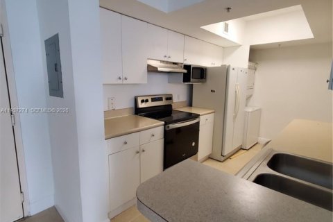 Copropriété à louer à Miami, Floride: 2 chambres, 85.75 m2 № 1995129 - photo 18