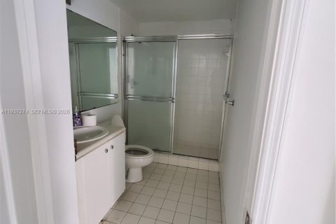 Copropriété à louer à Miami, Floride: 2 chambres, 85.75 m2 № 1995129 - photo 22
