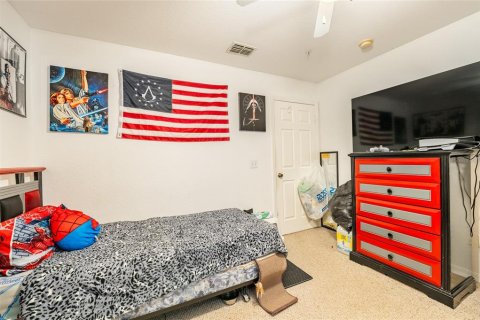 Condominio en venta en Kissimmee, Florida, 4 dormitorios, 136.57 m2 № 1512477 - foto 18