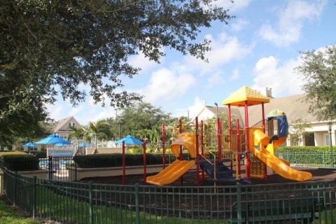 Condominio en venta en Kissimmee, Florida, 4 dormitorios, 136.57 m2 № 1512477 - foto 22