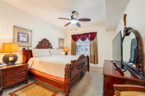 Condominio en venta en Kissimmee, Florida, 4 dormitorios, 136.57 m2 № 1512477 - foto 9