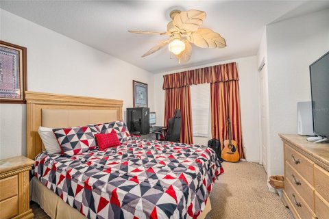 Condominio en venta en Kissimmee, Florida, 4 dormitorios, 136.57 m2 № 1512477 - foto 19
