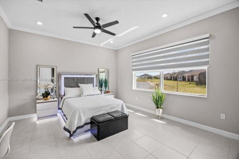 House in Port St. Lucie, Florida 3 bedrooms, 222.04 sq.m. № 2043011 - photo 20