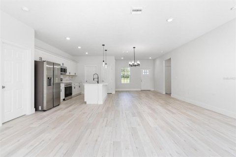 Casa en venta en Ocala, Florida, 4 dormitorios, 163.97 m2 № 1914212 - foto 8